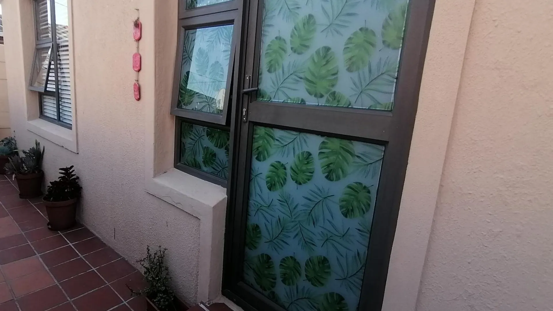 Greenleaf Fully Furnished Separate Entrance Cape Town Güney Afrika